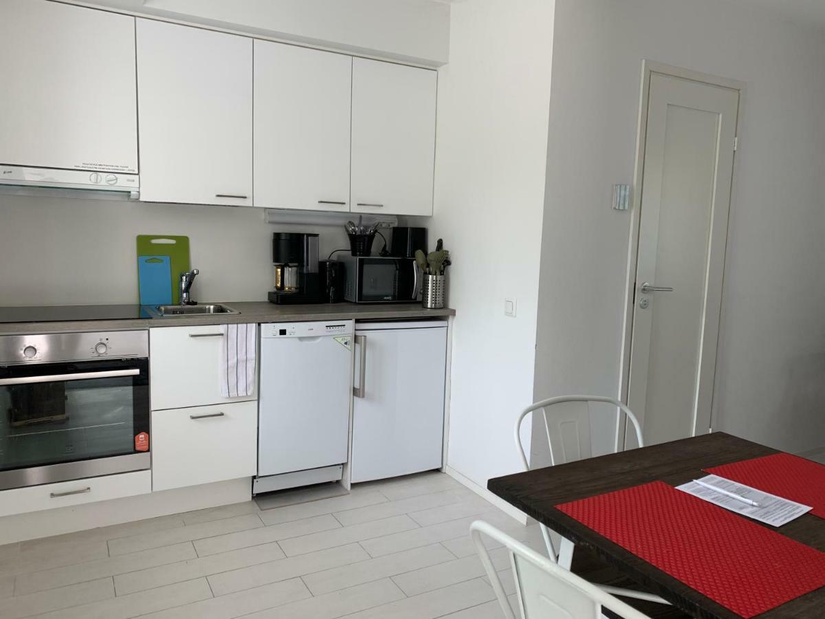 Green Door Apartments ยิวาสคูลา ภายนอก รูปภาพ