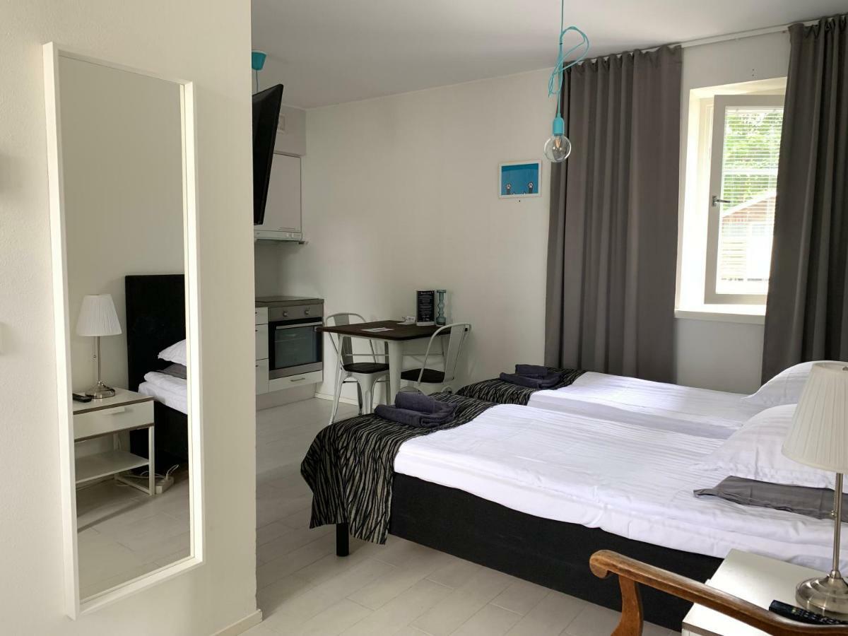 Green Door Apartments ยิวาสคูลา ภายนอก รูปภาพ