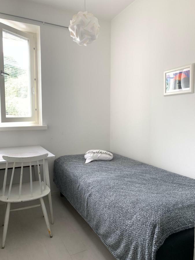Green Door Apartments ยิวาสคูลา ภายนอก รูปภาพ